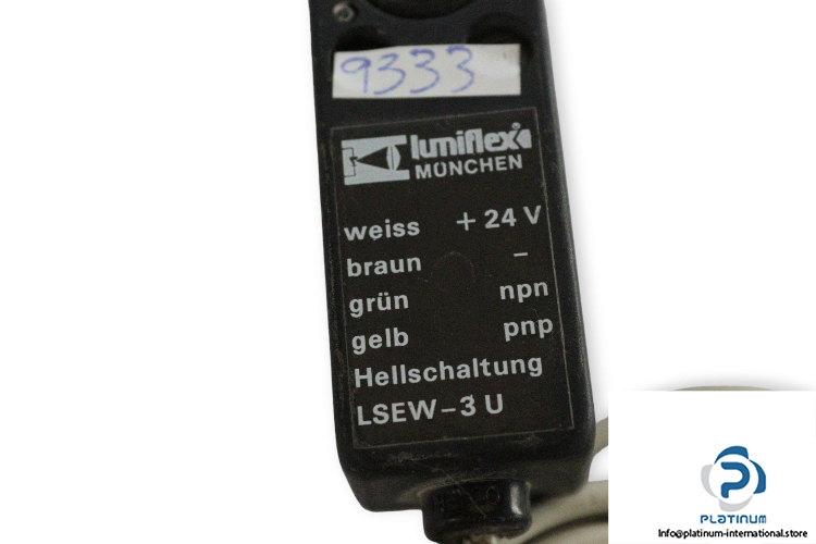 lumiflex-LSEW-3U-photoelectric-sensor-used-2
