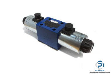 luvra-R900923624-solenoid-operated-directional-valve