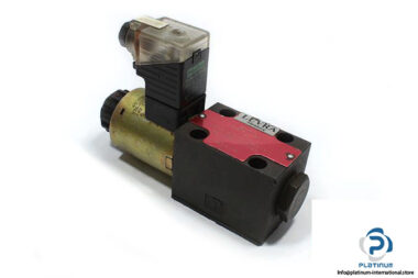 Luvra-RPE3-062C51_02400-1-solenoid-operated-directional-valve