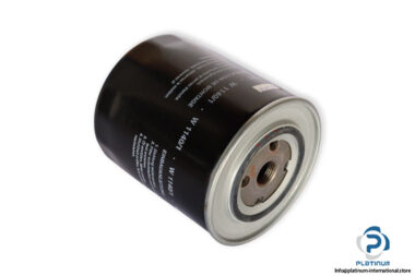 mann-filter-W-1140_1-oil-filter-(used)