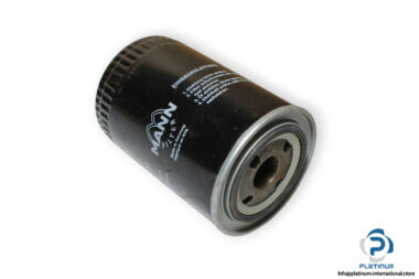 mann-filter-W-940_34-oil-filter-used