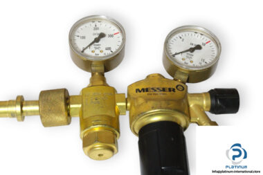 messer-14-096-130-pressure-regulator-for-gas-cylinder-new-2