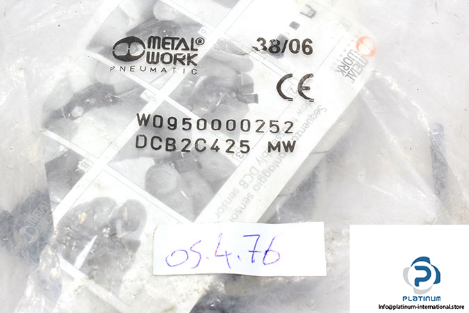 metalwork-w0950000252-dcb2c425-magnetic-reed-sensor-new-2