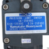 micro-VCL-5101H-precision-limit-switch-(new)-1