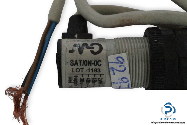 micro-detectors-SAT_0N-0C-photoelectric-sensor-(used)-1