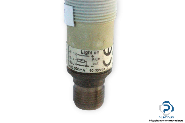 micro-detectors-SS2_LP-0E-photoelectric-diffuse-sensor-used-2
