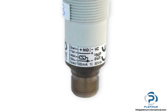micro-detectors-SS7_0P-0E-photoelectric-diffuse-sensor-(used)-2