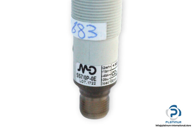 micro-detectors-SS7_0P-0E-photoelectric-diffuse-sensor-(used)-3