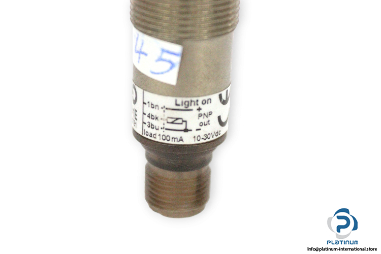 microdetectors-SS0_LP-1E-photoelectric-sensor-used-2