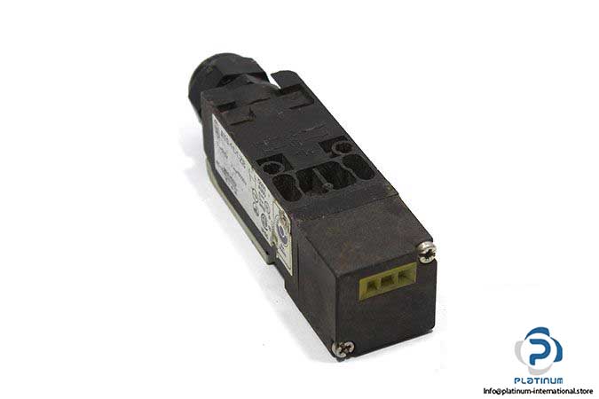 moeller-at0-11-1-zb-safety-switch-1