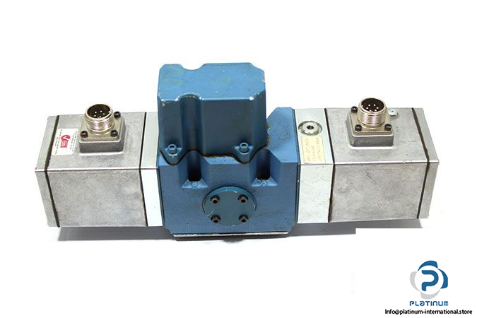 moog-d651-439f-4-proportional-control-valve-3
