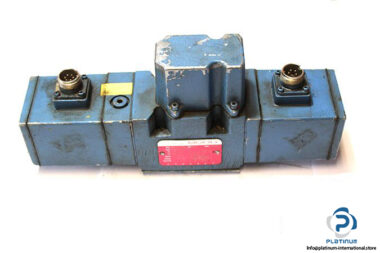 moog-D651-471D-proportional-control-valve