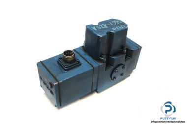 moog-d661-825a-servo-proportional-control-valve