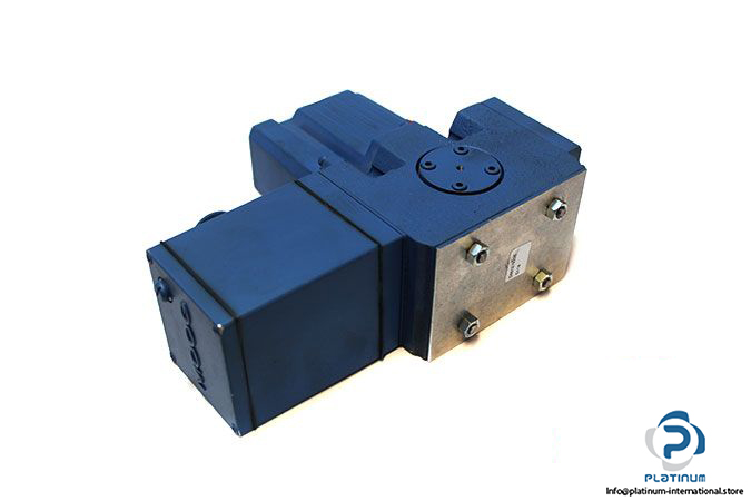 moog-d661z1923e-servo-proportional-control-valve-2-2