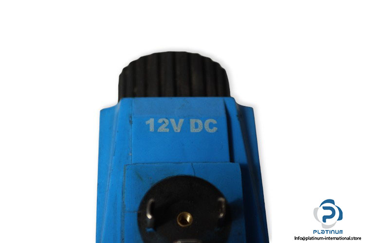 motor-oil-DG4V-3-8C-M-U-G-40-solenoid-operated-directional-valve-new-1