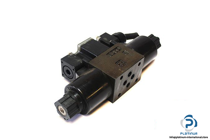 nachi-450-80114-solenoid-operated-directional-valve-2