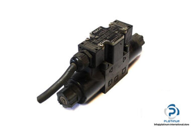 nachi-450-80216-solenoid-operated-directional-valve