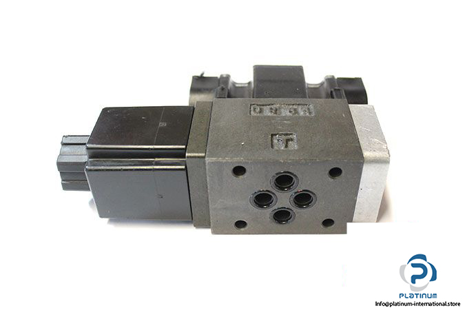 nachi-dss-g06-a3x-ry-c230-7999b-solenoid-controlled-pilot-operated-directional-valve-3
