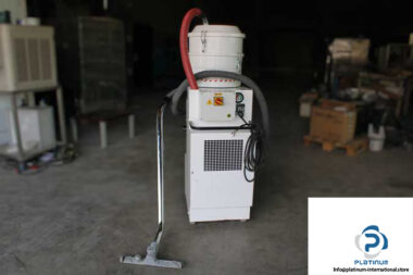 nilfisk-cfm-3306-h-industrial-vacuum-cleaner(used)