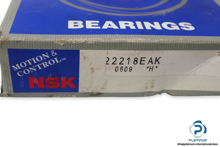 nsk-22218eak-spherical-roller-bearing-1