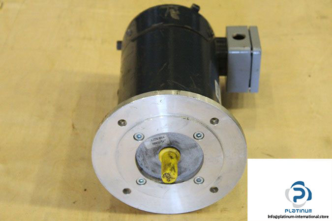 octacom-antriebstechnik-46-3024-permanent-magnet-dc-motor-1