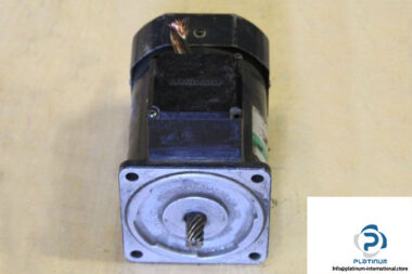 om-5ik90gu-stf-induction-motor-1