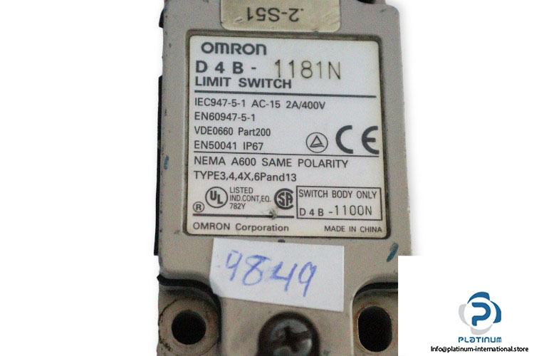 omron-D4B-1181N-safety-limit-switch-(used)-1