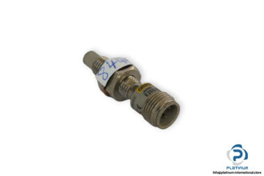 omron-E2EG-X2MB1-M1-cylindrical-proximity-sensor-used