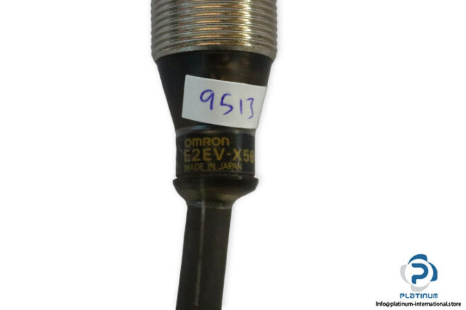 omron-E2EV-X5B1-inductive-sensor-used-3
