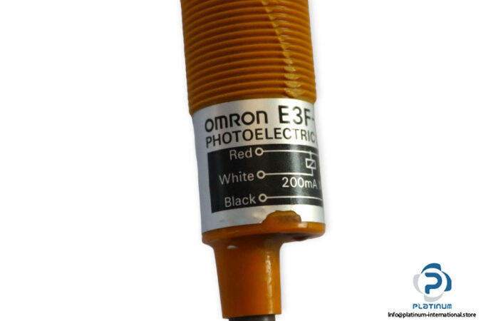 omron-E3F-DS10Z1-diffuse-reflective-sensor-used-4