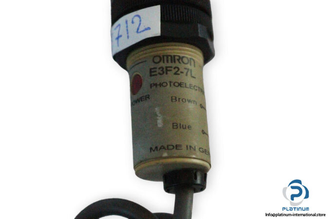 omron-E3F2-7L-photo-electric-sensor-(Used)-2