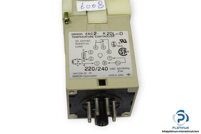 omron-E5C2-R20L-D-temperature-controller-(used)-1