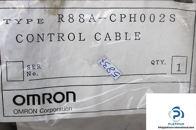 omron-R88A-CPH002S-control-cable-(new)-1