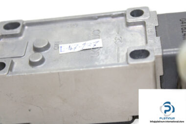 omron-d4b-1111n-limit-switch-2