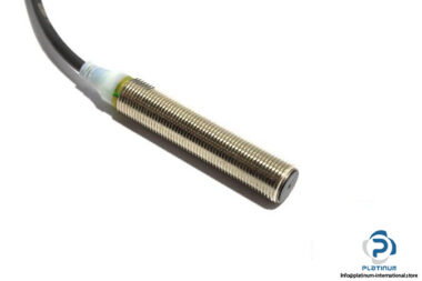 omron-e2a-m12ls04-wp-b2-inductive-proximity-sensor-2