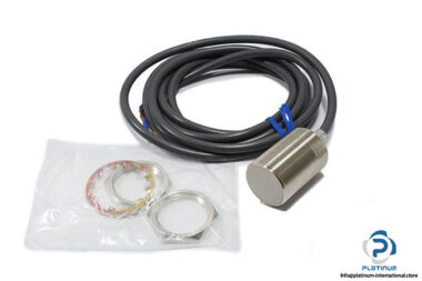 omron-e2eg-x10c1-cylindrical-proximity-sensor-1