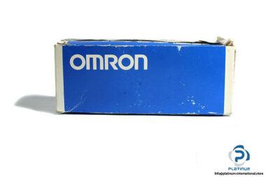 omron-e3f2-ds10c4-n-cylindrical-photoelectric-sensor-1