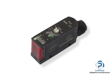 omron-E3S-AT36-D-through-beam-photoelectric-sensor-receiver