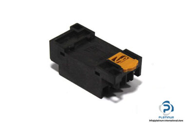 omron-ptf11a-relay-socket-1