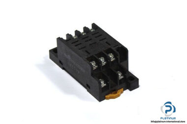 omron-PTF11A-relay-socket