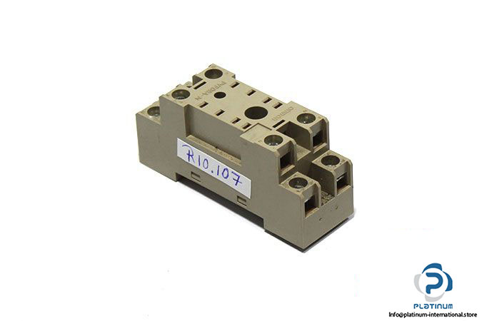 omron-pyf08a-n-relay-socket-1
