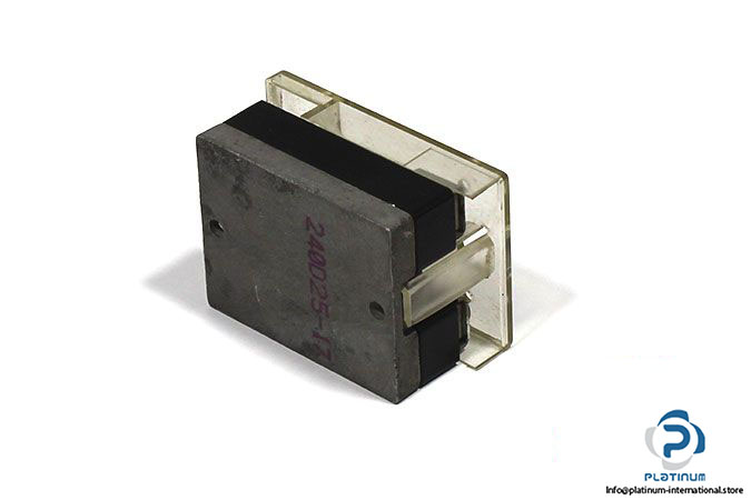 opto22-240d25-17-solid-state-relay-1