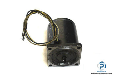 oriental-motor-2rk6gn-a-reversible-motor-1