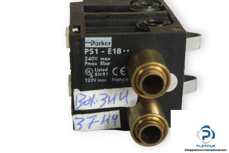 parker-PS1-E18-modular-interface-valve-used-2