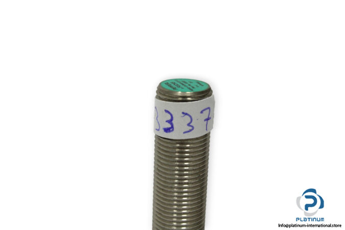 pepperl+fuchs-NBB2-12GM40-E2-V1-inductive-sensor-(new)-2