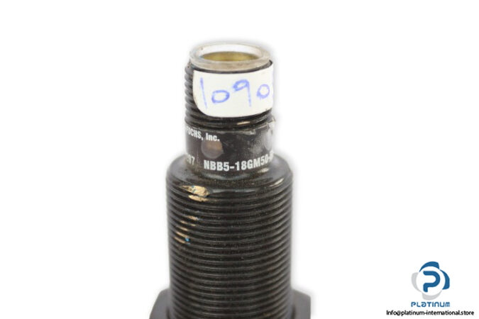 pepperl-fuchs-NBB5-18GM50-E2-C3-V1-inductive-sensor-(Used)-3