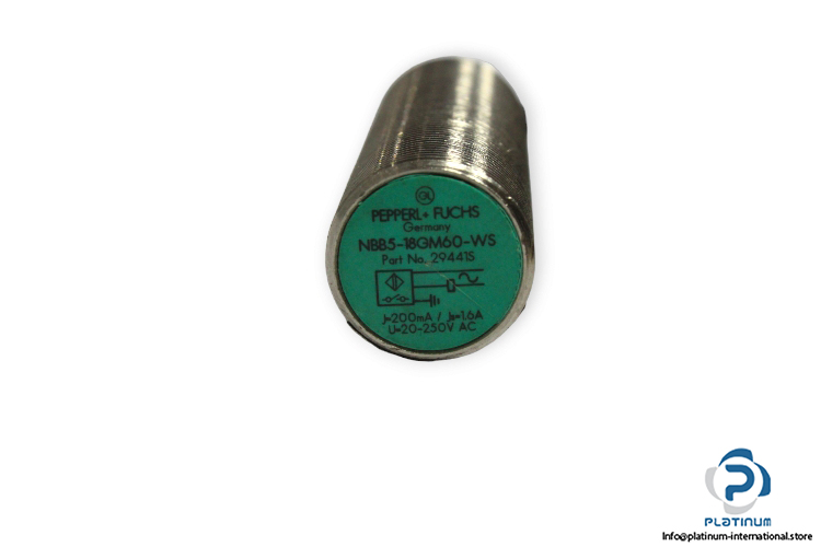 pepperl-fuchs-NBB5-18GM60-WS-Inductive-sensor-used-2