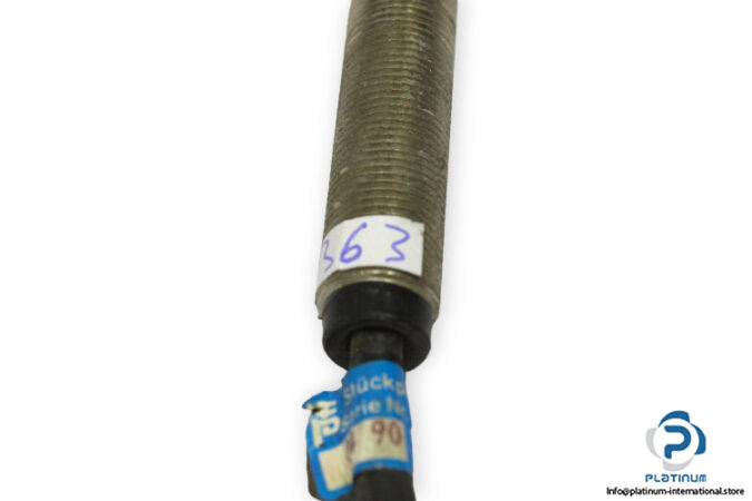 pepperl-fuchs-NJ2-12GM-WS-inductive-sensor-used-4