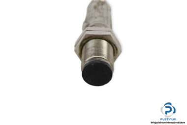 pepperl-fuchs-OBT200-18GM70-E5-V1-diffuse-sensor-(used)-1