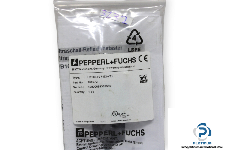 pepperl+fuchs-UB100-F77-E2-V31-ultrasonic-direct-detection-sensor-(new)-2